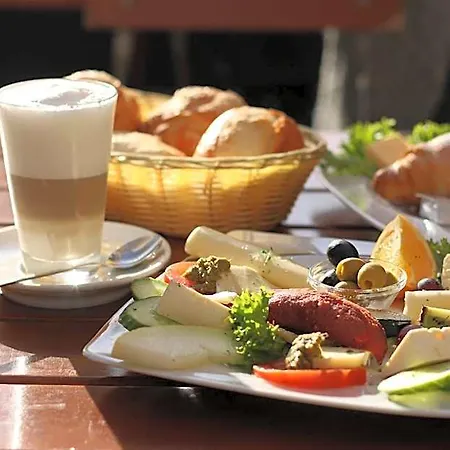 Ochsen 3*